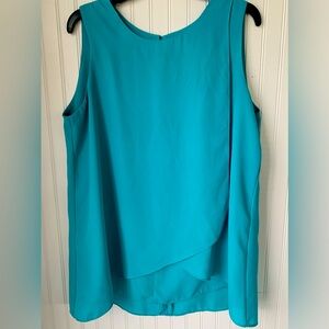 Zac & Rachel (Large)Green Sleeveless, Layered Classy Look Top w/keyhole closure